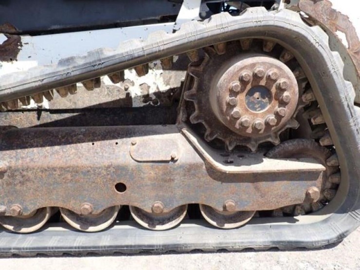 2015-bobcat-t550-image-32