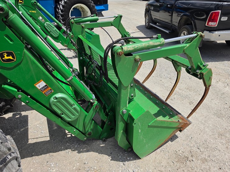 2023-john-deere-6145m-image-23
