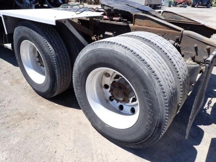 2018-freightliner-coronado-122-image-51