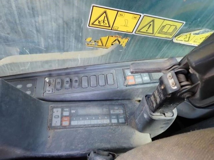 2006-caterpillar-345cl-vg-image-13