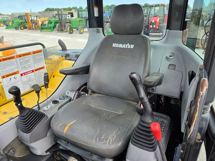 2004-komatsu-pc78mr-6-image-10