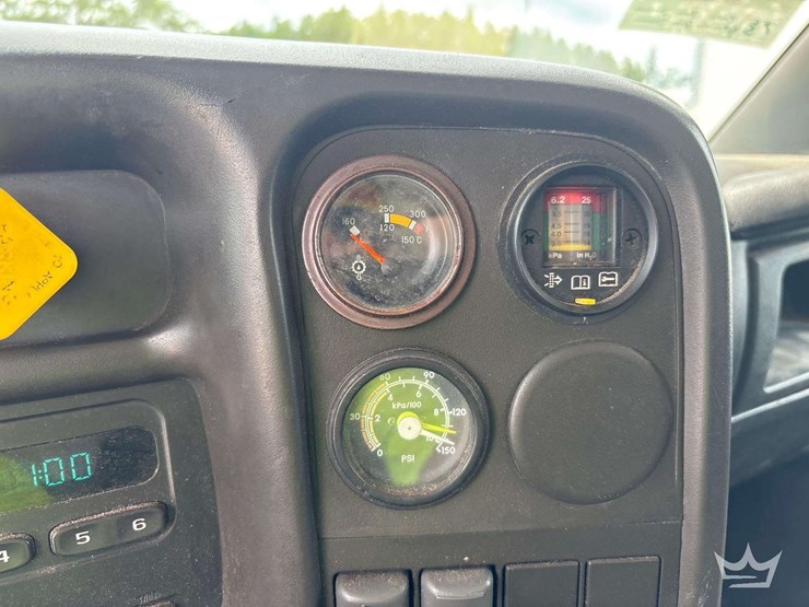 2008-gmc-c8500-t/a-dump-truck-image-18