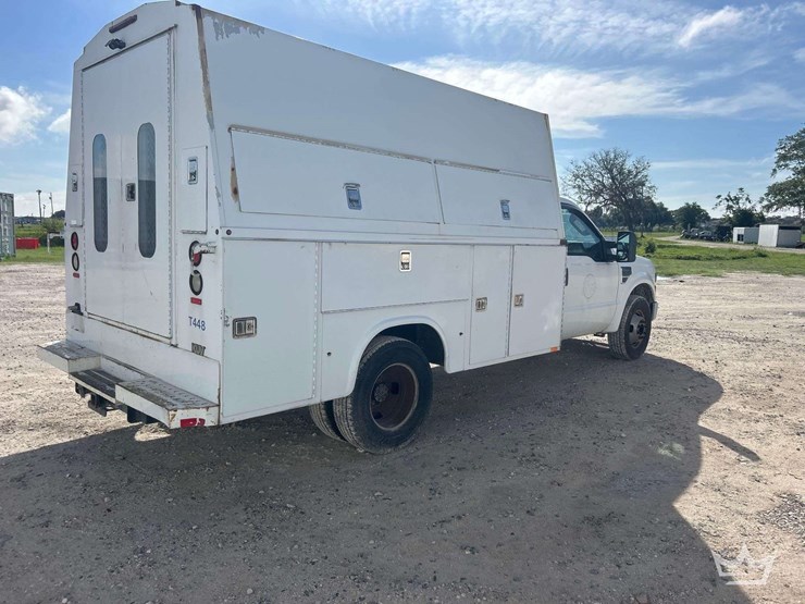2008-ford-f-350-knapheide-kuv-enclosed-service-truck-image-3