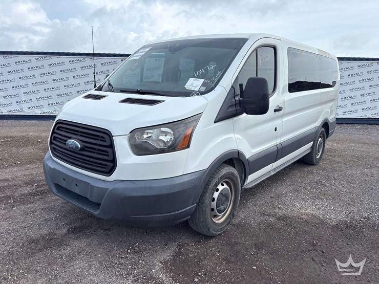 2018-ford-transit-image-1