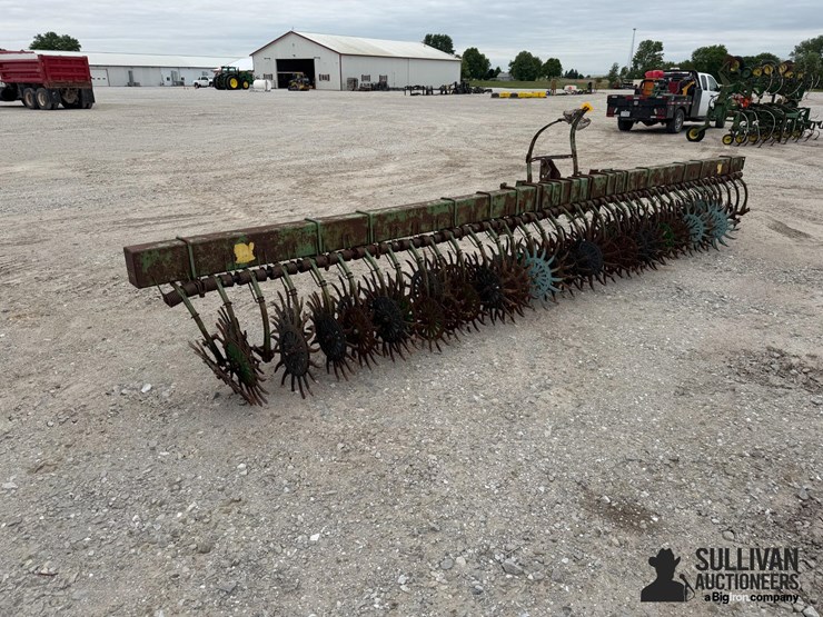 john-deere-400-image-7