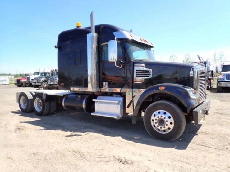 2018-freightliner-coronado-122-image-3