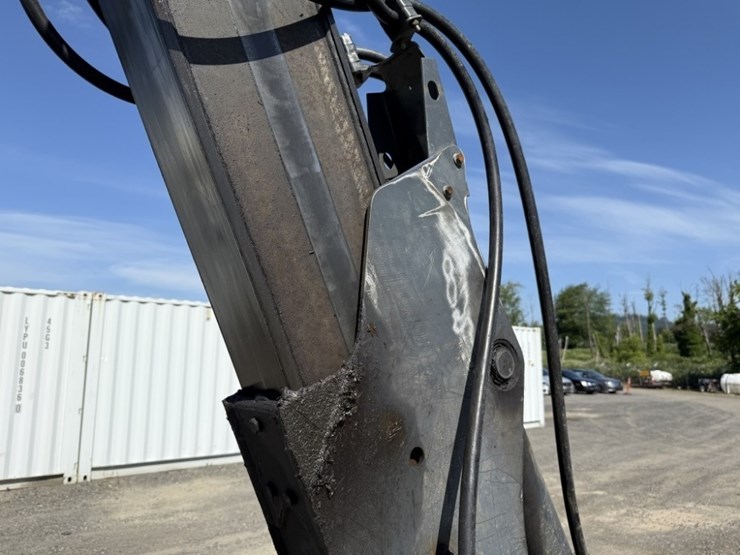 2014-deere-410k-image-21
