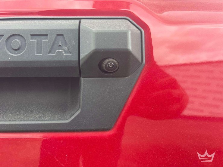 2024-toyota-tacoma-image-21