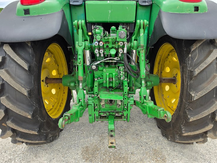 2003-john-deere-7520-image-15