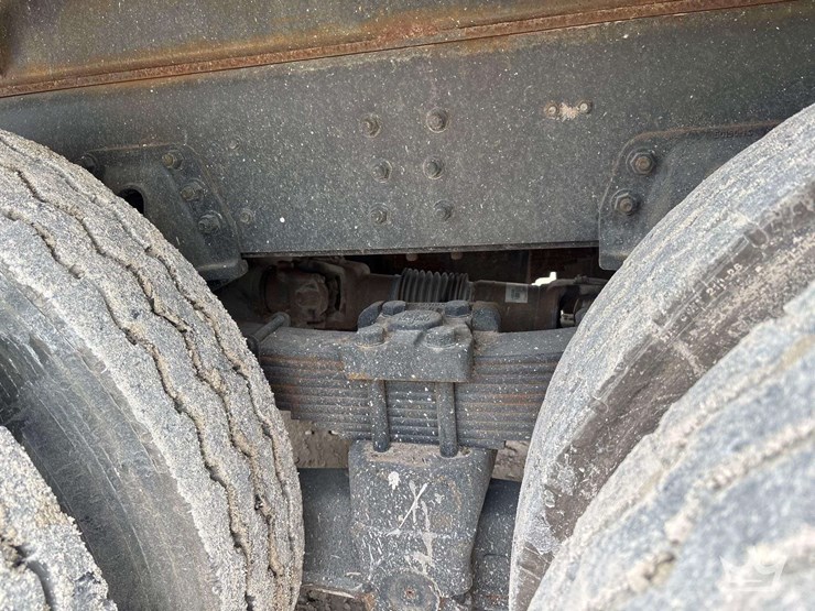 2008-gmc-c8500-t/a-dump-truck-image-23