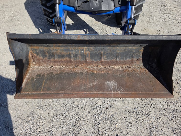 2013-new-holland-ts6.120-image-3