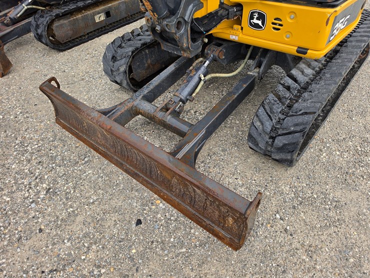 2020-deere-35g-image-5