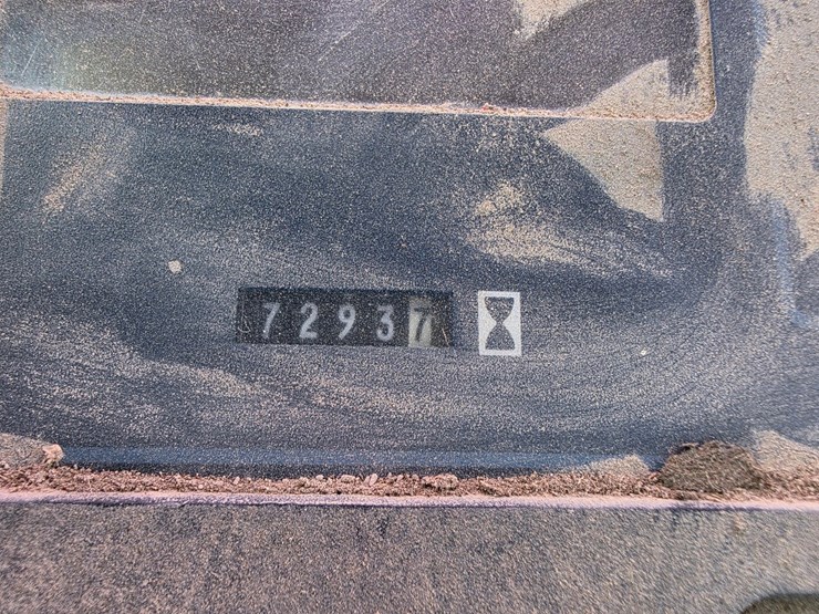 1990-ford-8630-image-12