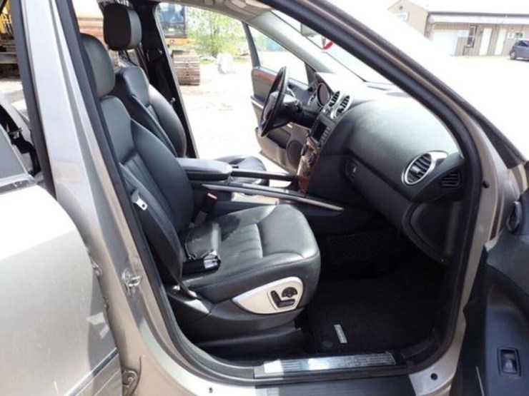 2007-mercedes-benz-ml320-image-23