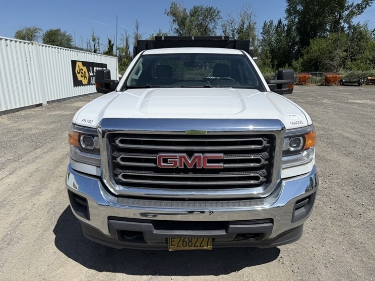 2016-gmc-sierra-2500-image-8