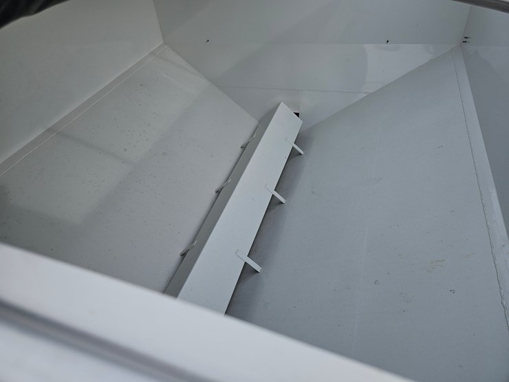 #205229-•-2022-dalton-800-fert-spreader-image-10