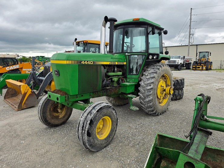 1978-john-deere-4440-image-21