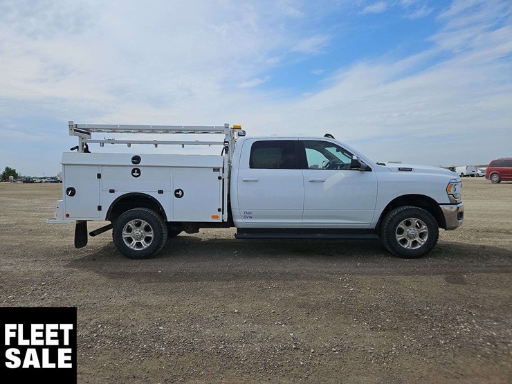 2020-dodge-2500-image-6