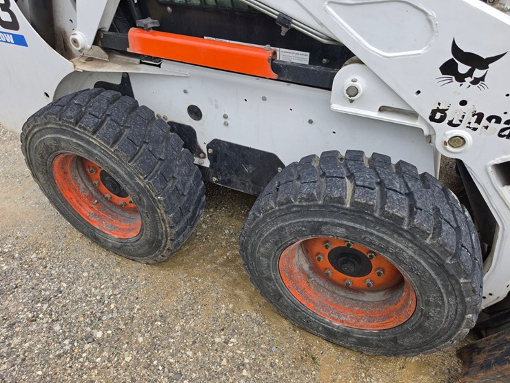 2002-bobcat-773g-image-14