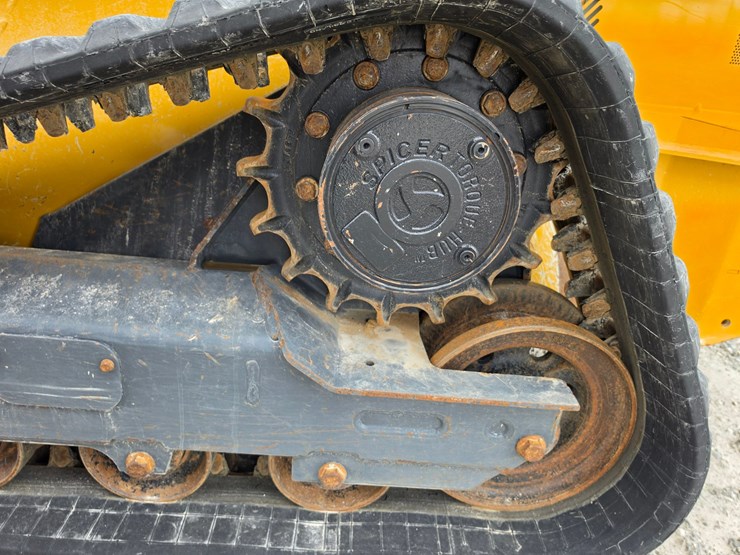 2023-deere-325g-image-22