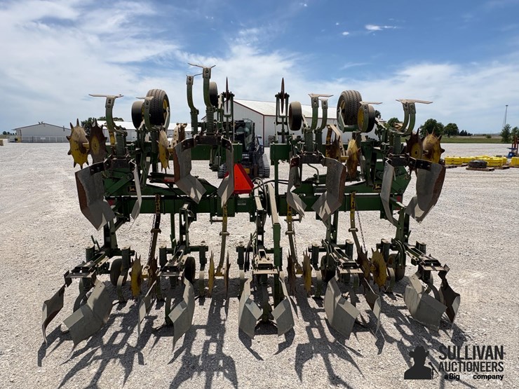 john-deere-845-image-6