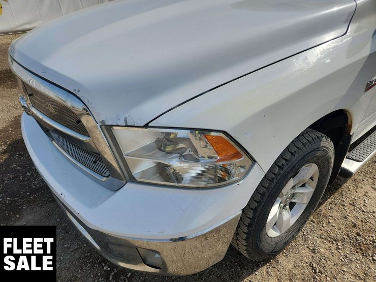 2014-dodge-1500-image-35