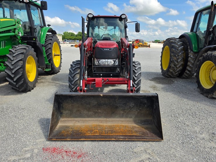 2022-case-ih-farmall-75a-image-2