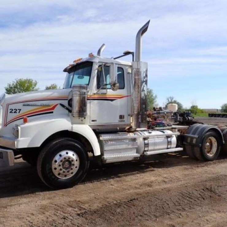 2013 WESTERN STAR 4900SB