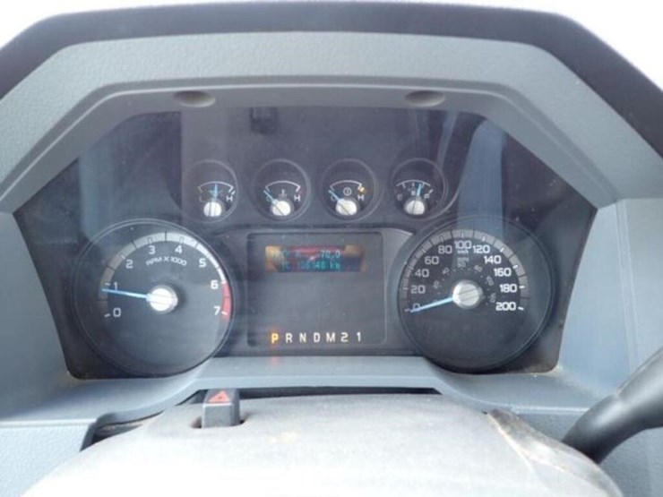 2013-ford-f250-xl-image-12