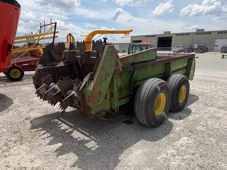 john-deere-660-image-7