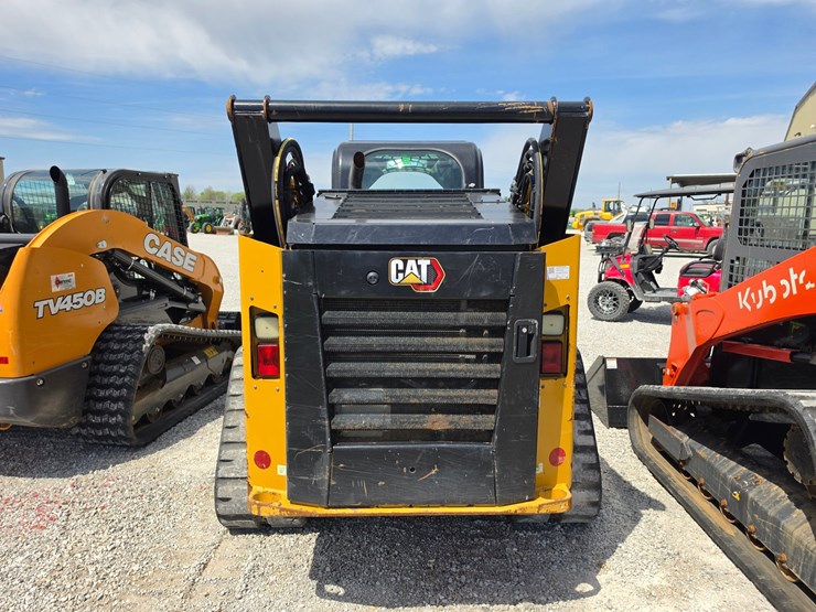 2021-caterpillar-299d3-image-17