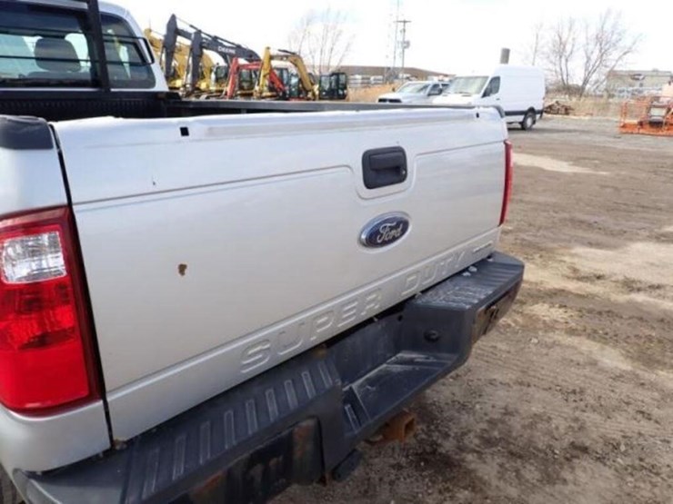 2013-ford-f250-xl-image-35