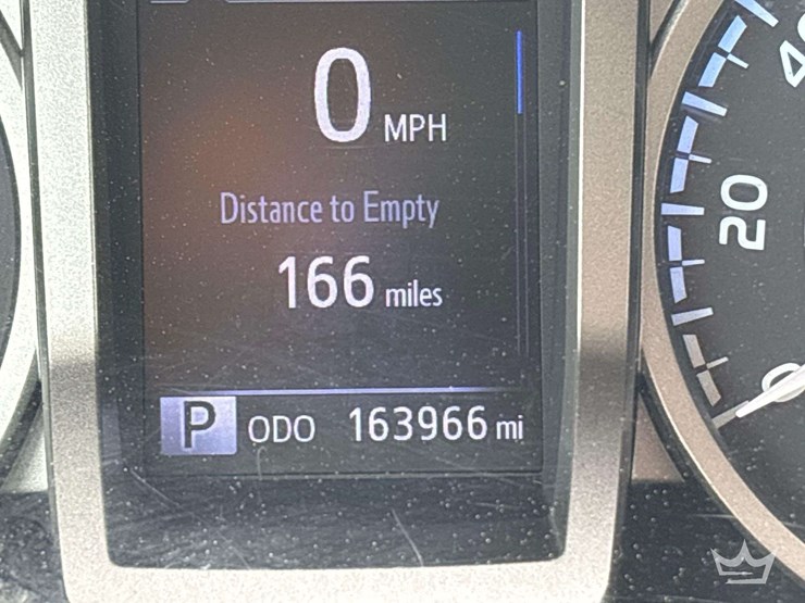 2017-toyota-tacoma-image-9