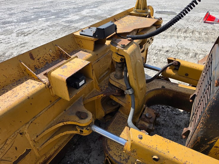 2009-caterpillar-d6k-xl-image-24