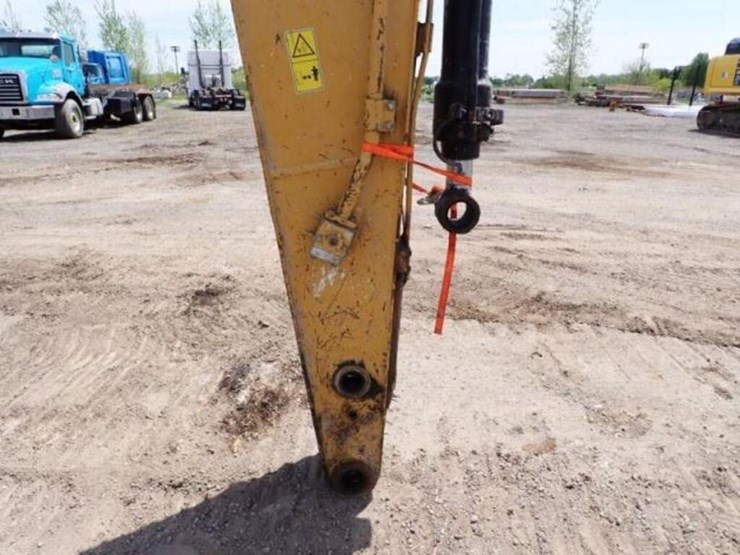 2014-caterpillar-320el-image-26