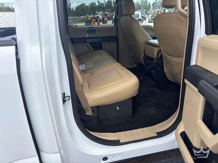 2016-ford-f150-image-26