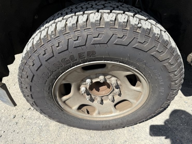 2016-gmc-sierra-2500-image-15