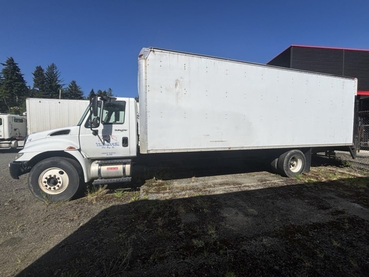 2012-international-durastar-4300-image-2
