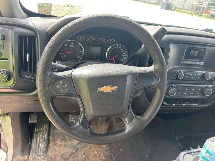2016-chevrolet-silverado-1500-image-11