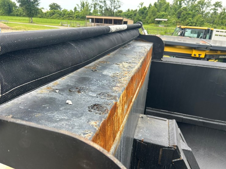 2019-mack-granite-104fr-image-17