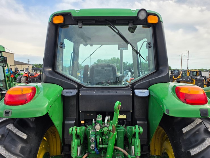 2010-john-deere-6230-image-8