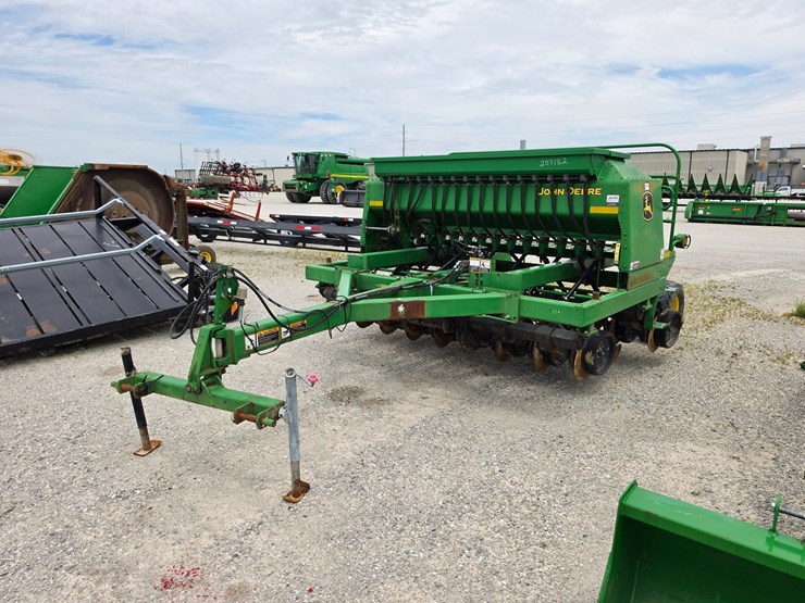 2009-john-deere-1590-image-1