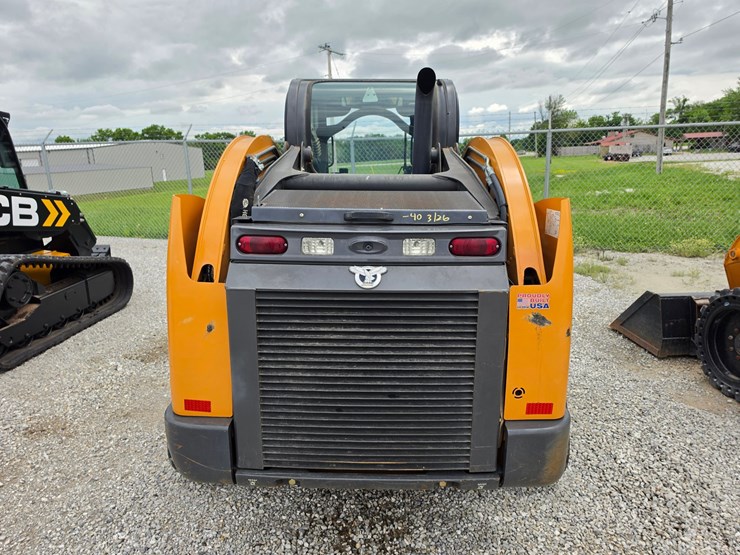 2020-case-tv450b-image-17