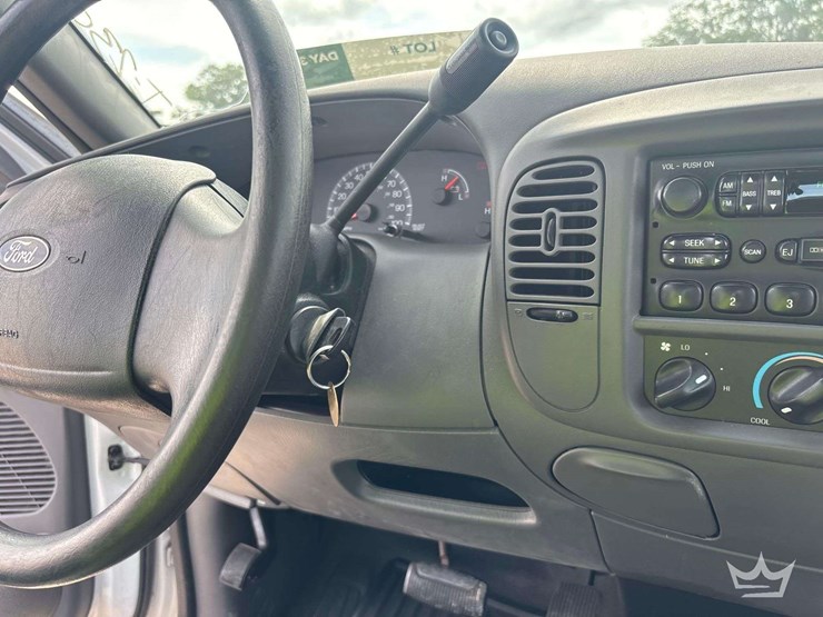 2004-ford-f150-image-15