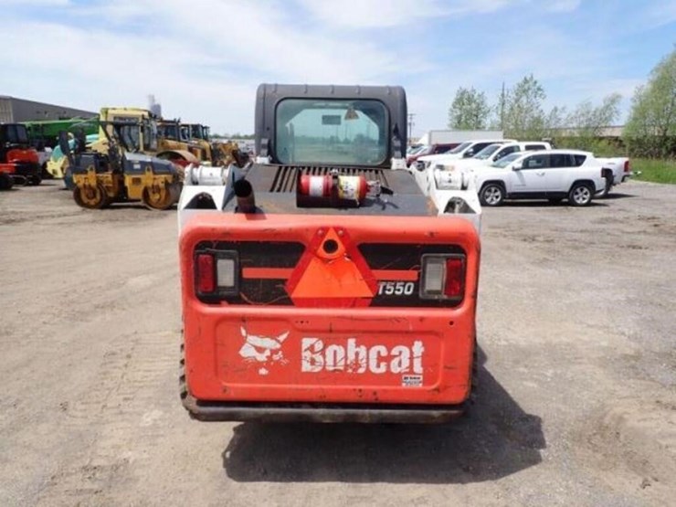 2017-bobcat-t550-image-6