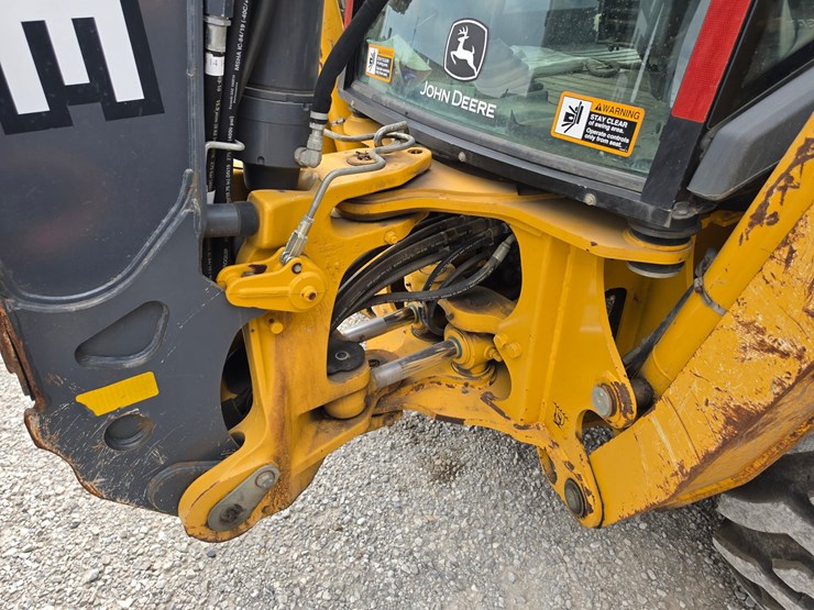 2016-deere-310sl-hl-image-22