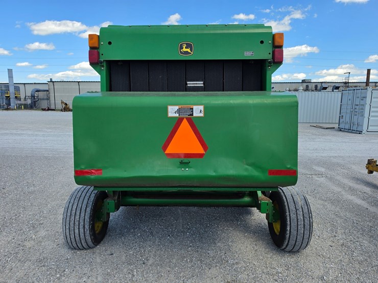 2003-john-deere-567-image-8