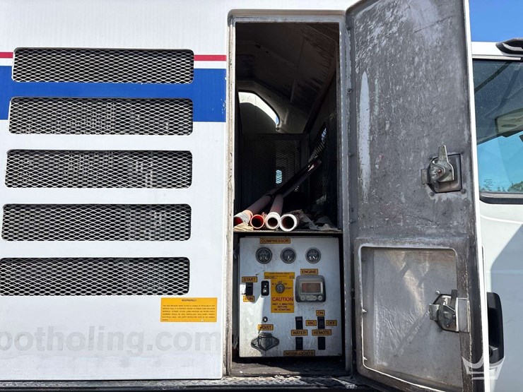 2015-international-durastar-4300-image-39