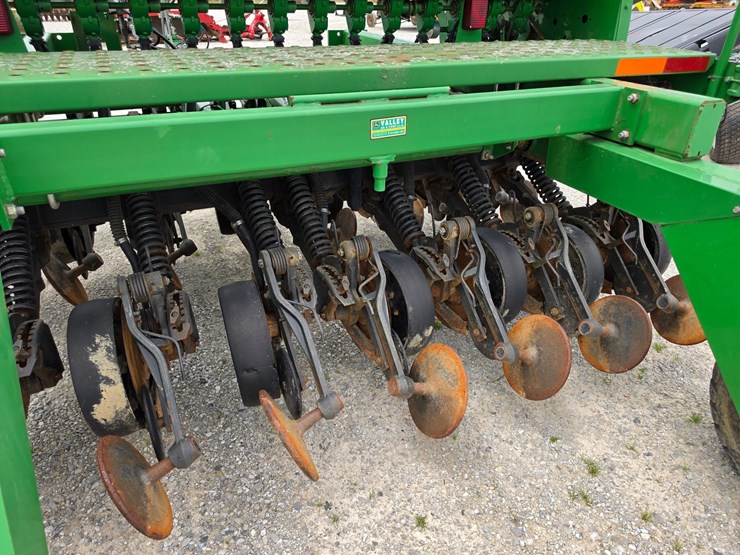 2009-john-deere-1590-image-9