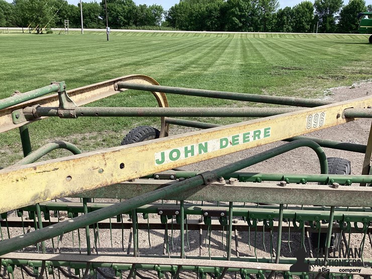 john-deere-896-image-13